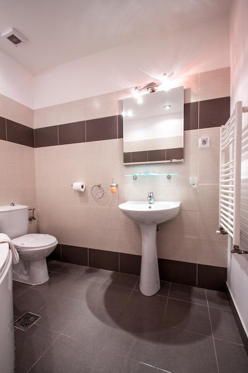 Residence Piata Sfatului Braşov Habitación foto